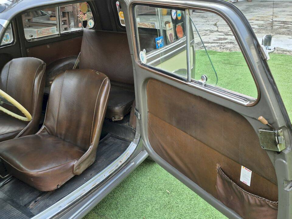 Image 20/42 of FIAT 500 C Belvedere (1953)