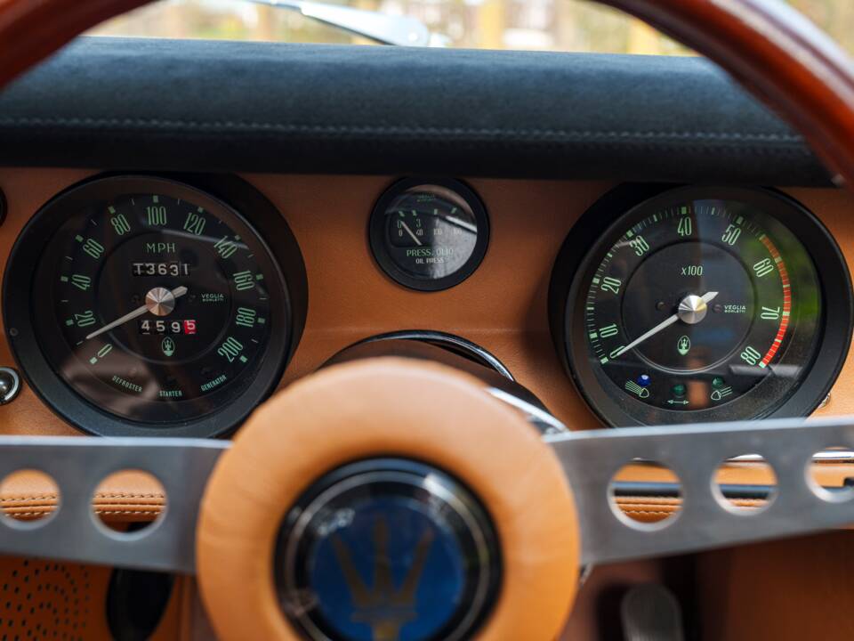 Image 20/33 of Maserati Ghibli Spyder SS (1971)