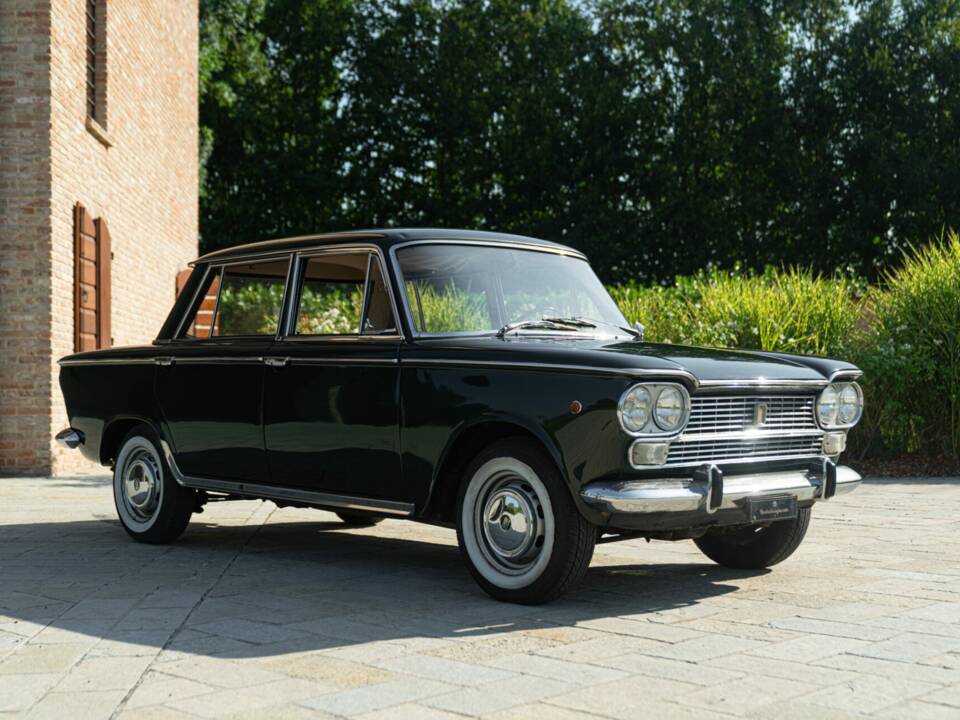 Image 2/50 of FIAT 1500 C (1967)