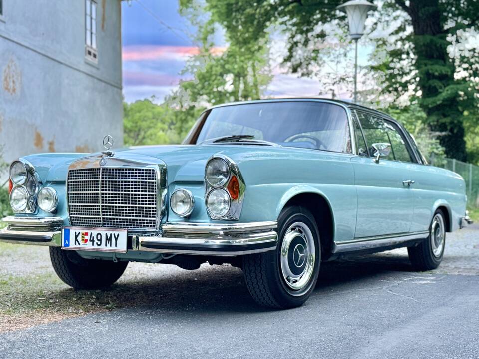Bild 14/54 von Mercedes-Benz 280 SE (1970)