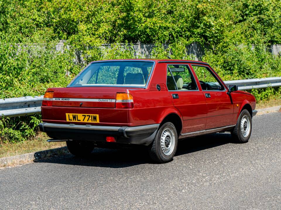 Imagen 10/50 de Alfa Romeo Giulietta 1.6 (1981)