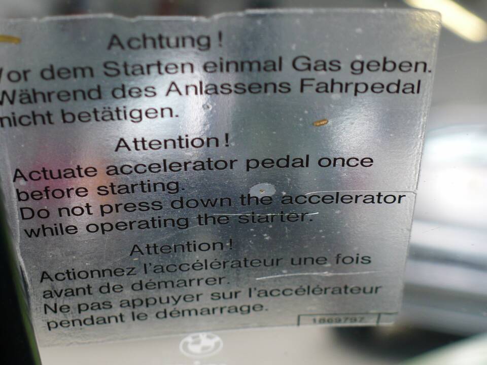 Immagine 7/50 di BMW 318 (1979)