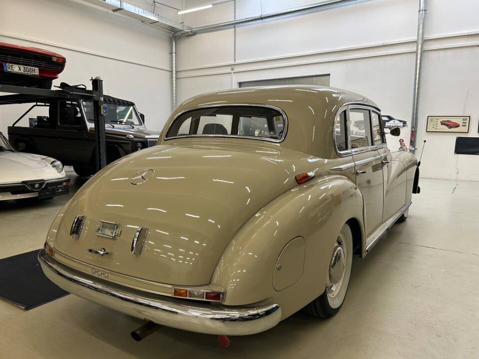 Afbeelding 5/37 van Mercedes-Benz 300 (1952)