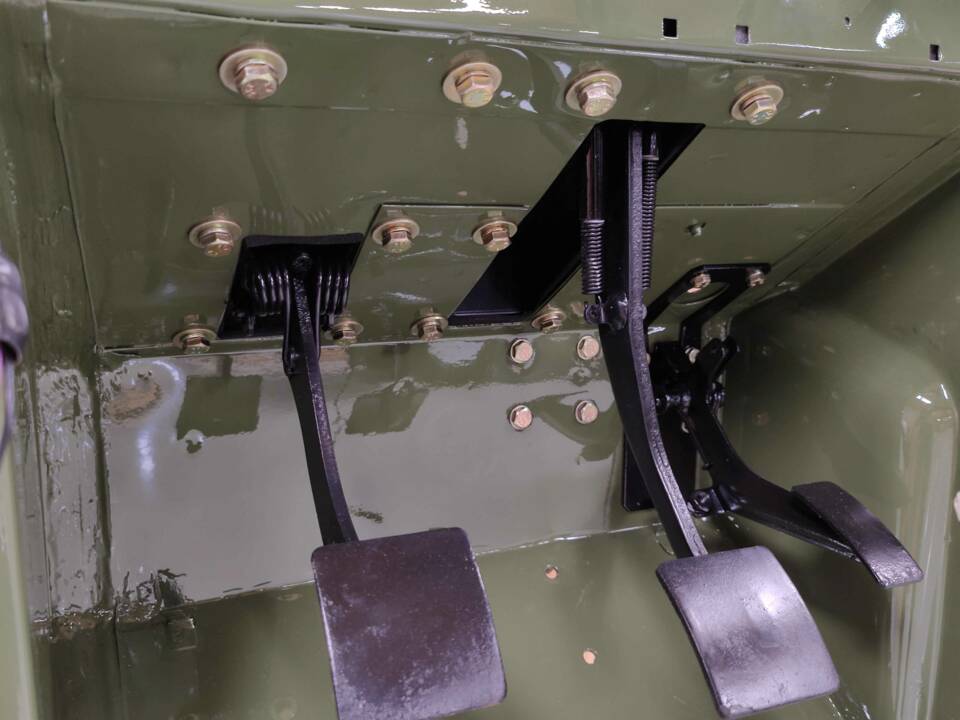 Bild 29/33 von Land Rover Defender 90 (1993)