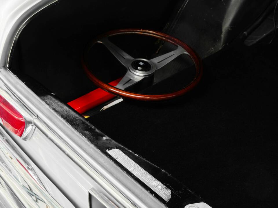 Image 48/49 de Mercedes-Benz 280 SE (1970)