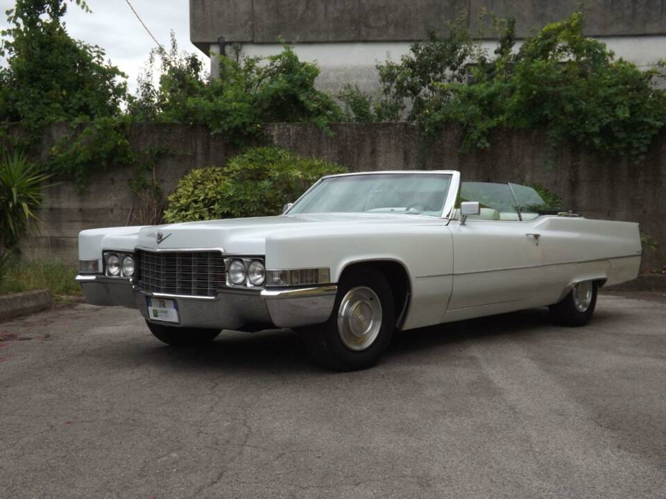 Immagine 2/50 di Cadillac DeVille Convertible (1969)