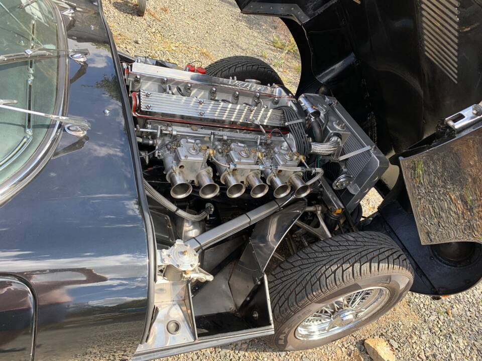 Imagen 8/10 de Jaguar E-Type (1968)