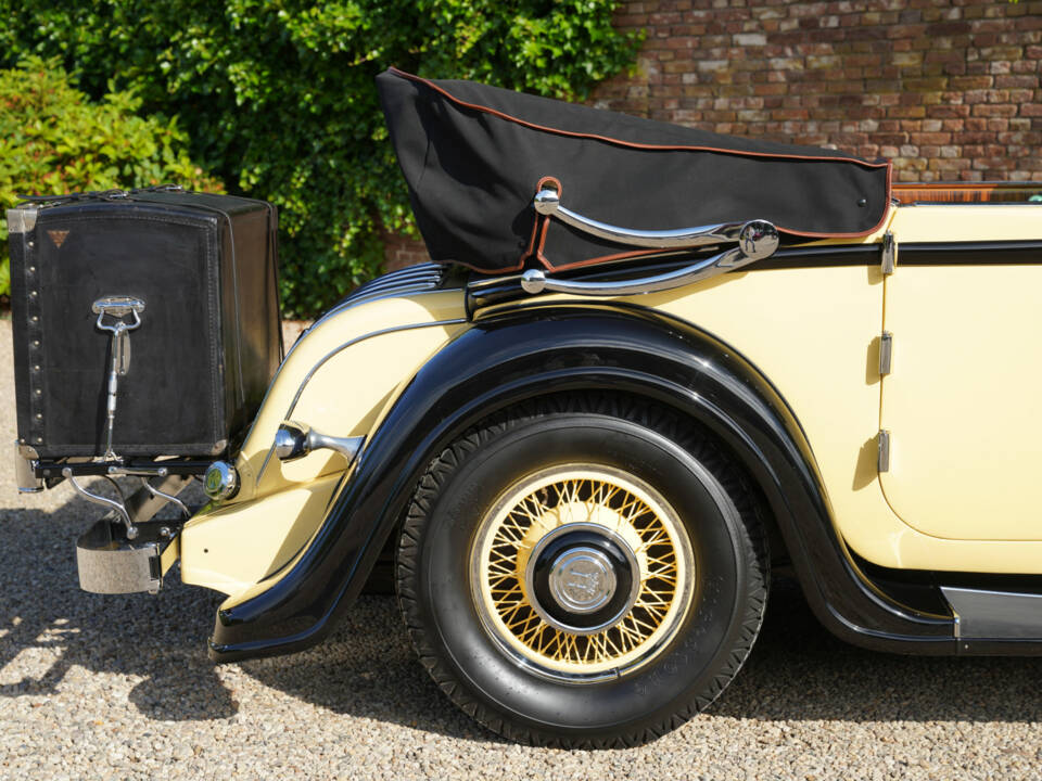 Image 43/50 of Horch 780 Sport-Cabriolet (1933)