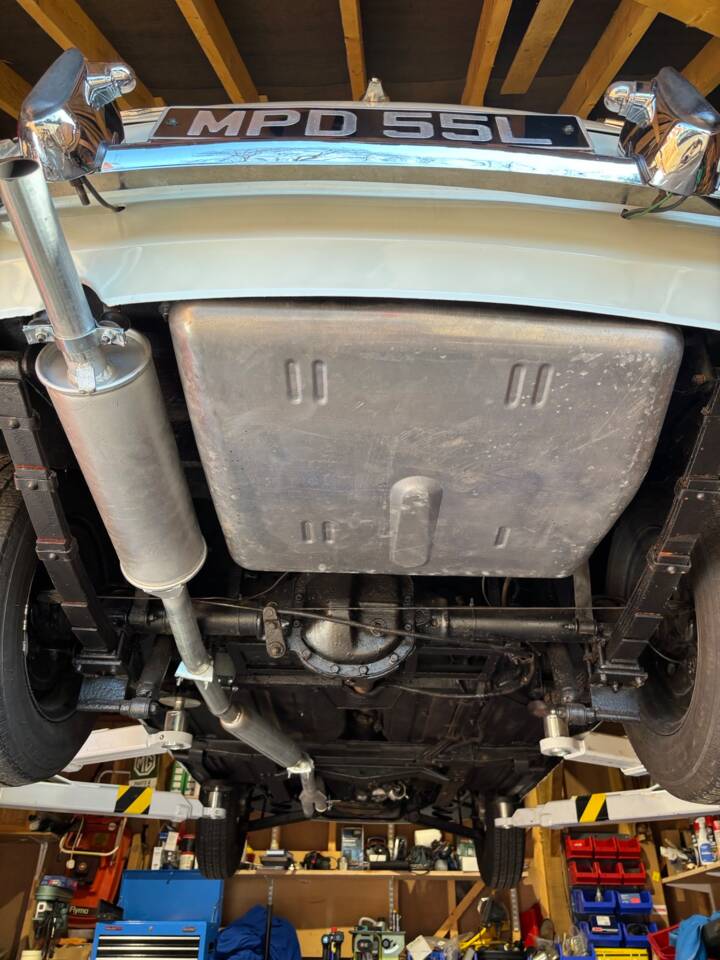 Bild 19/20 von MG MGB GT (1972)