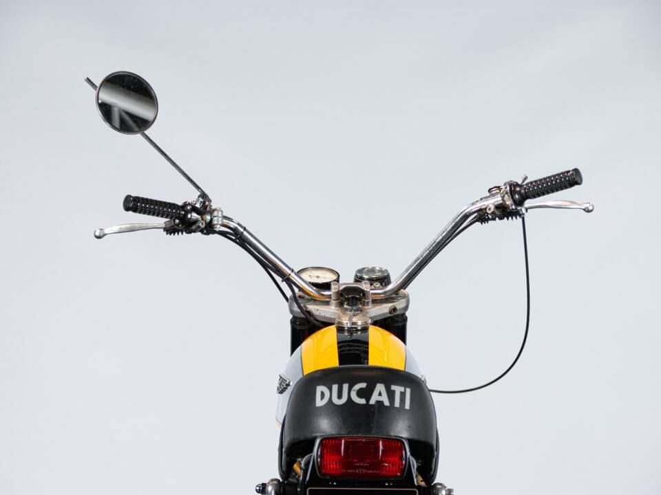 Immagine 39/50 di Ducati 250 Scrambler (1971)