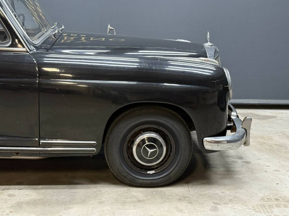 Image 33/50 of Mercedes-Benz 220 S (1955)