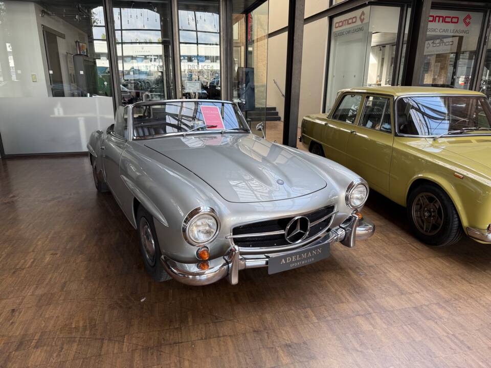 Image 4/17 of Mercedes-Benz 190 SL (1961)