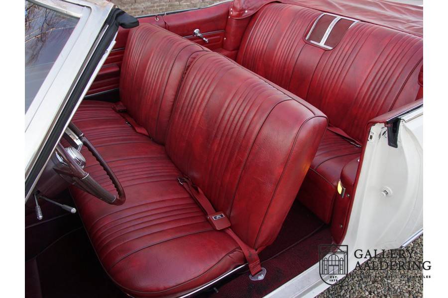 Image 26/50 of Oldsmobile Dynamic 88 (1966)