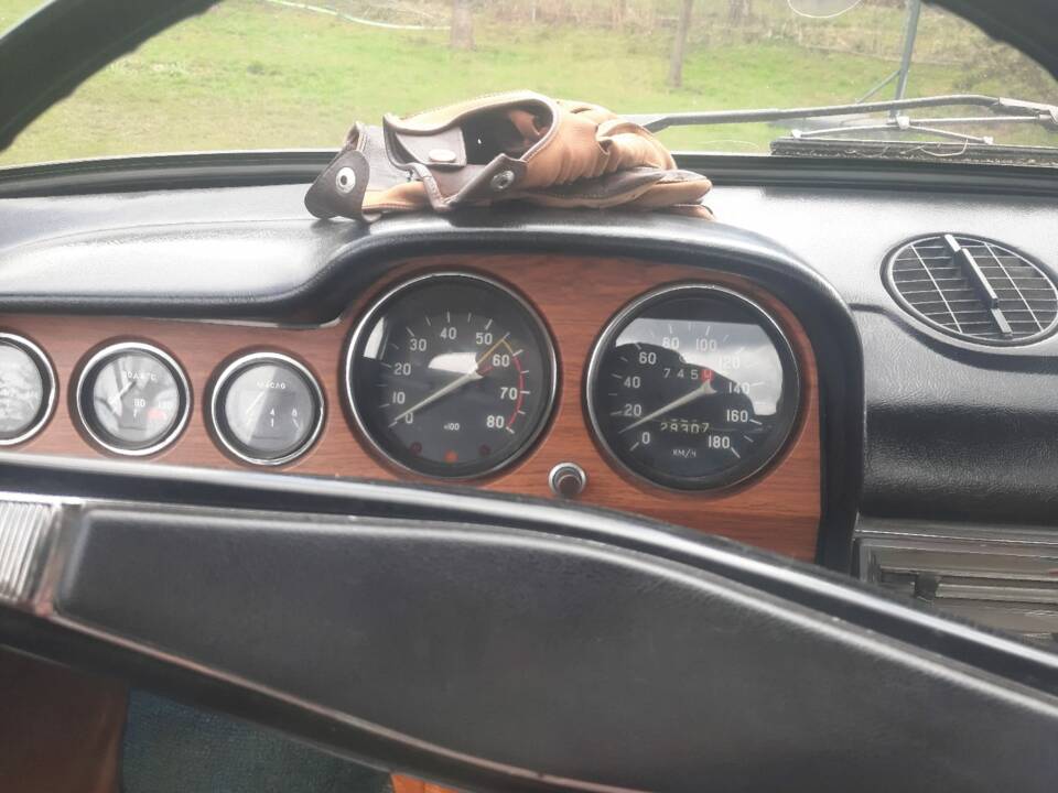 Image 7/17 of Lada 1500 (1974)