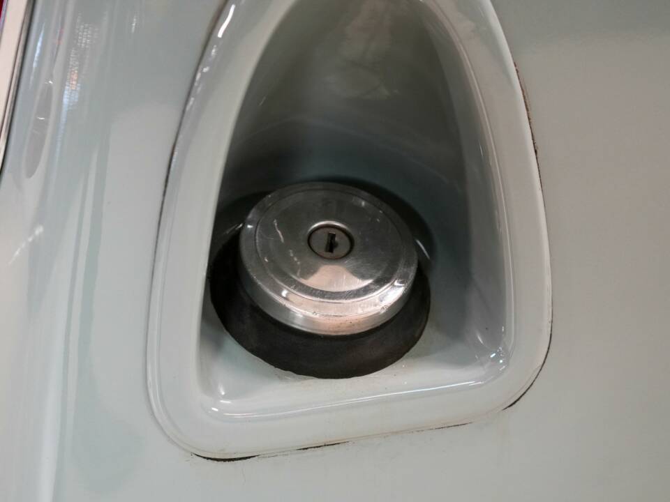 Bild 23/35 von Austin Mini Van (1983)