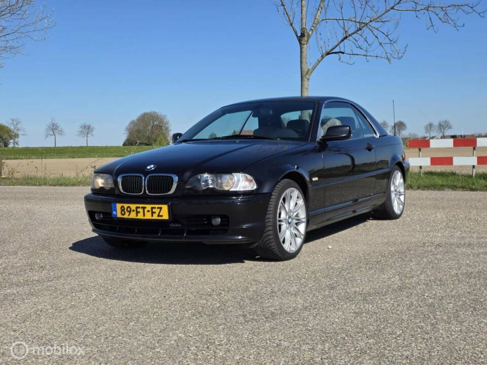 Image 5/38 of BMW 323Ci (2000)