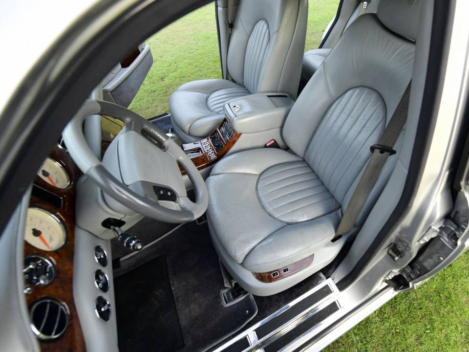 Afbeelding 26/50 van Bentley Arnage Red Label (2002)