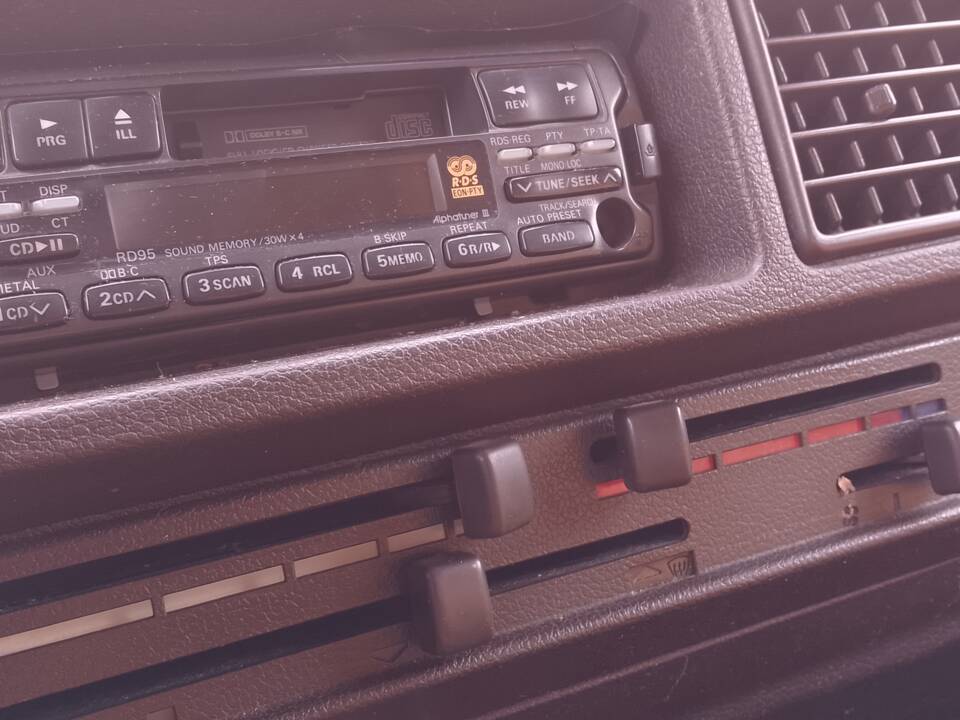 Image 38/50 of Peugeot J5 2.0 (1983)