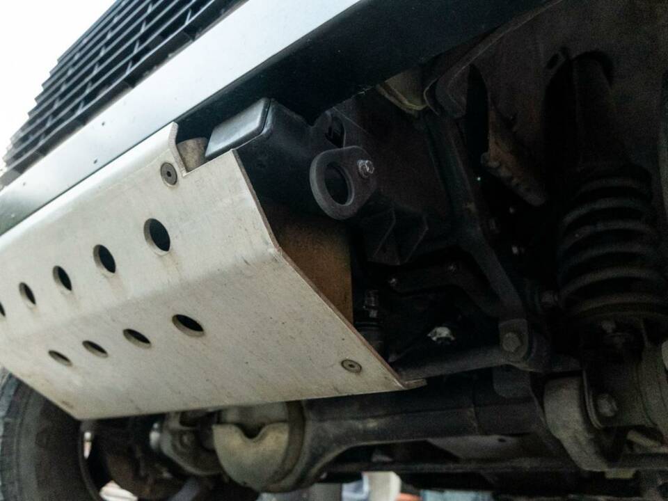 Afbeelding 14/23 van Land Rover Defender 90 Td5 (1999)