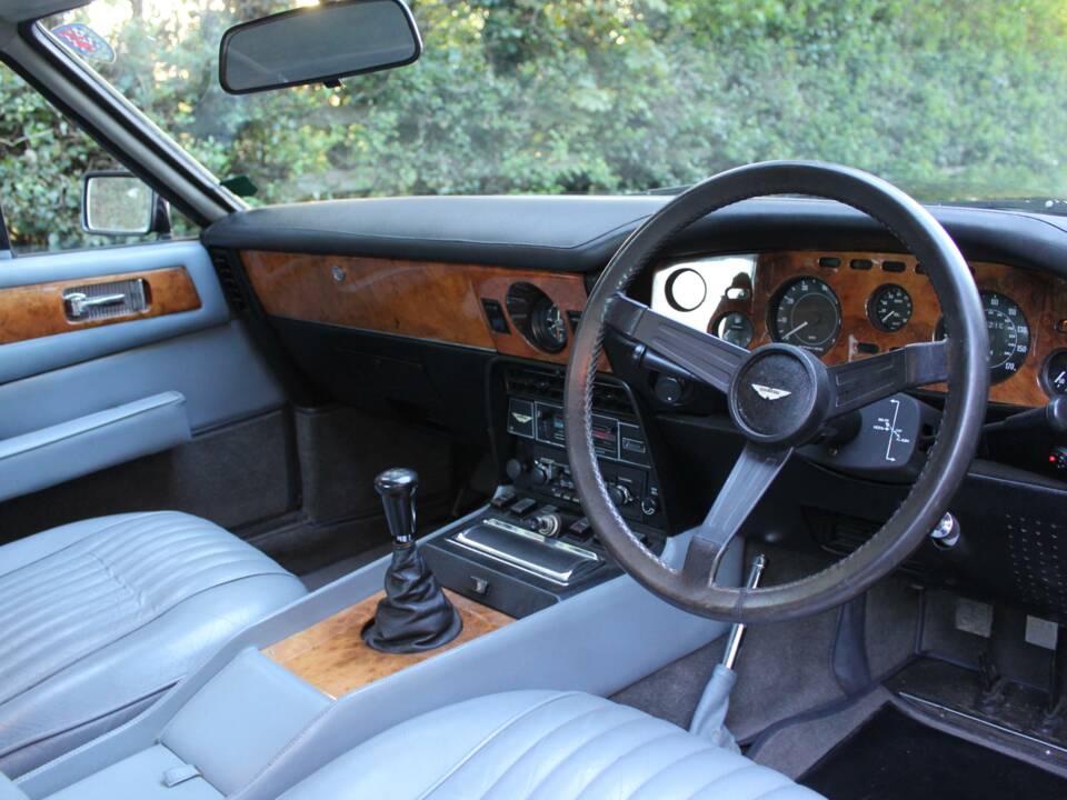 Bild 8/19 von Aston Martin V8 Vantage (1978)