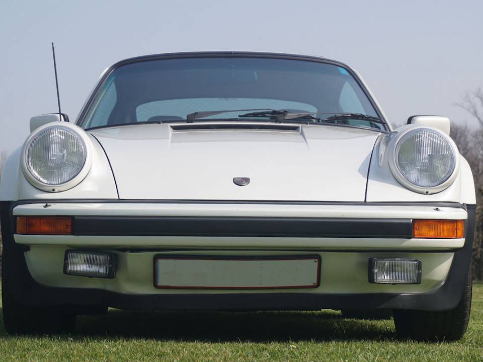 Imagen 10/44 de Porsche 911 Turbo 3.3 (1983)
