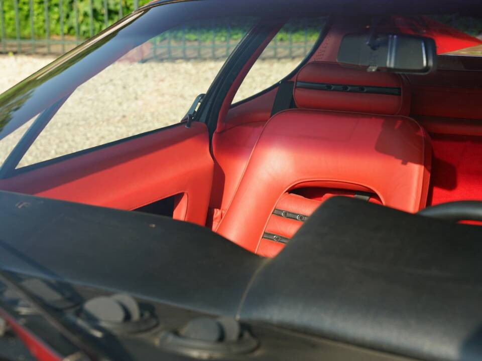 Bild 49/50 von Ferrari 512 BBi (1983)