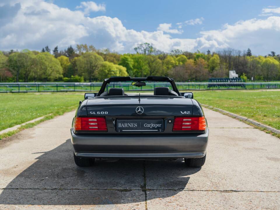 Image 6/20 de Mercedes-Benz SL 600 (1995)
