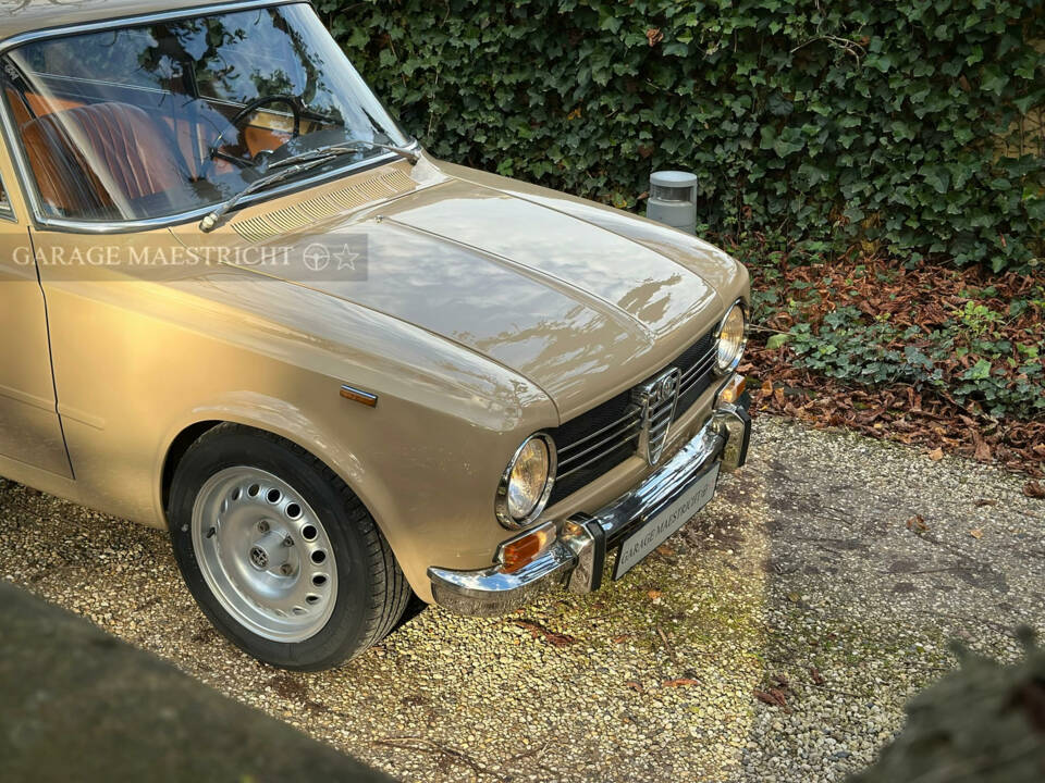 Image 58/100 of Alfa Romeo Giulia 1300 Super (1971)