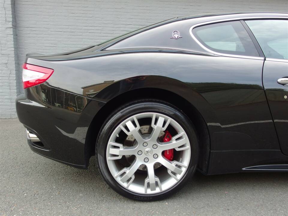 Afbeelding 28/100 van Maserati GranTurismo S (2010)