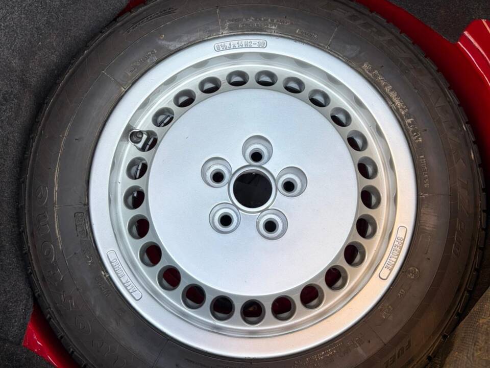 Bild 6/28 von Alfa Romeo 75 3.0 V6 America (1988)