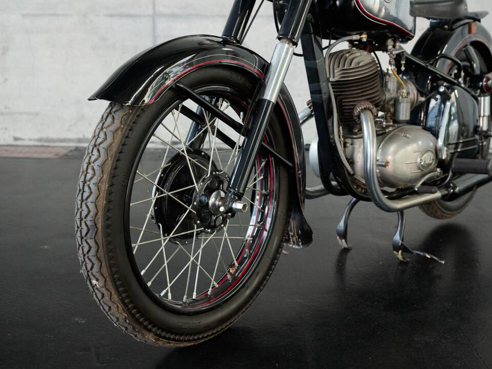 Image 5/28 of Puch 250 TF (1953)