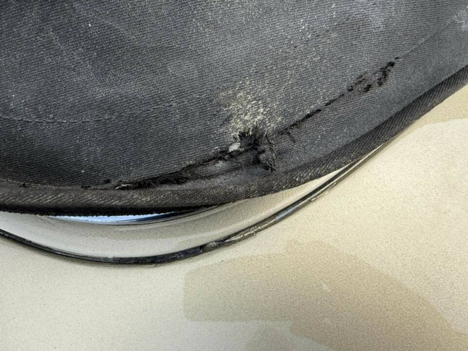 Image 27/49 of Mercedes-Benz 280 SL (1971)