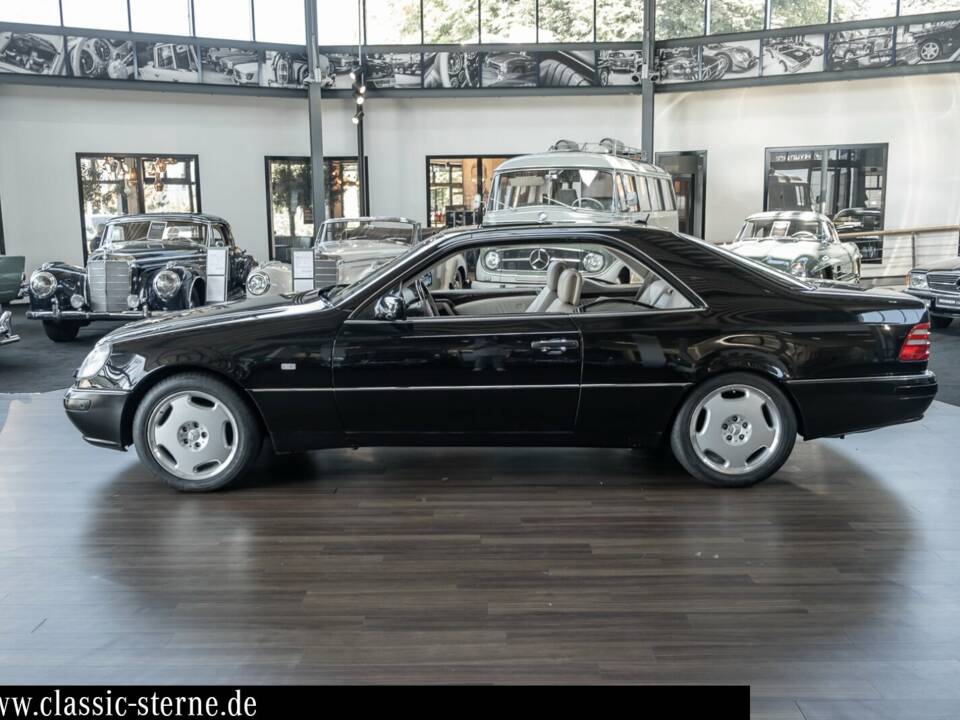 Image 2/15 of Mercedes-Benz CL 500 (1999)