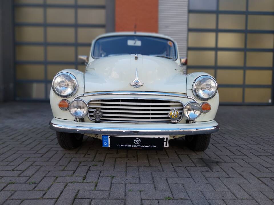 Immagine 9/29 di Morris Minor 1000 Traveller (1968)