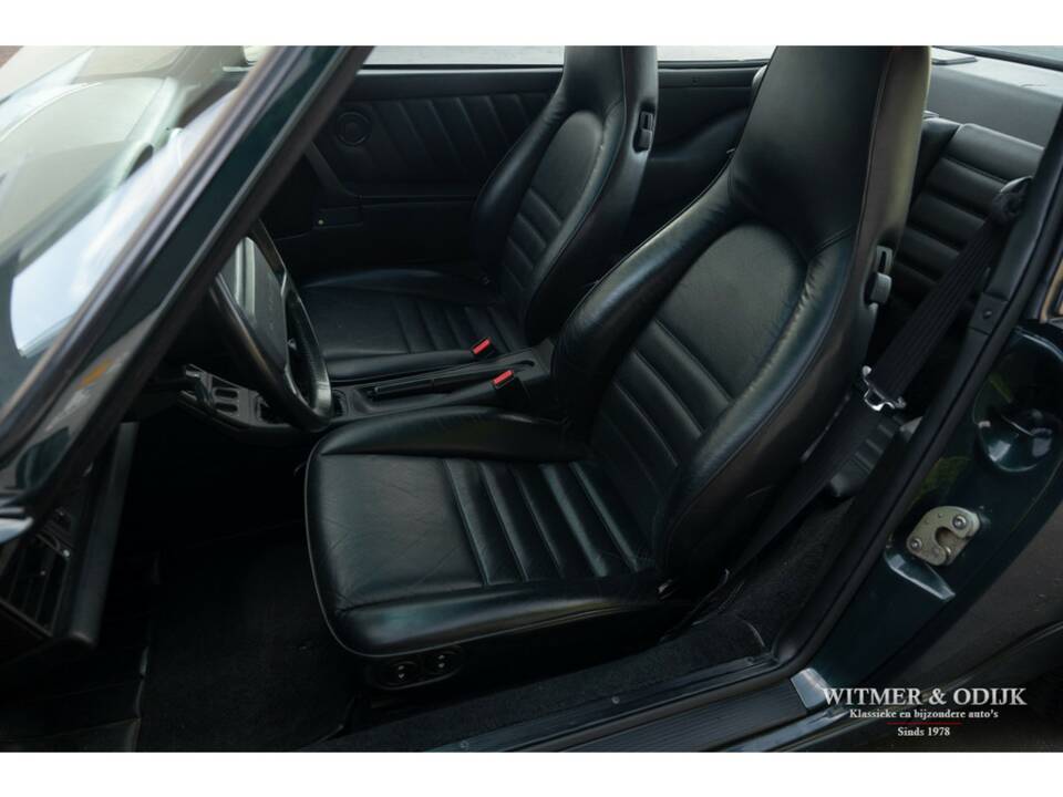 Image 4/42 of Porsche 911 Carrera 4 (1990)