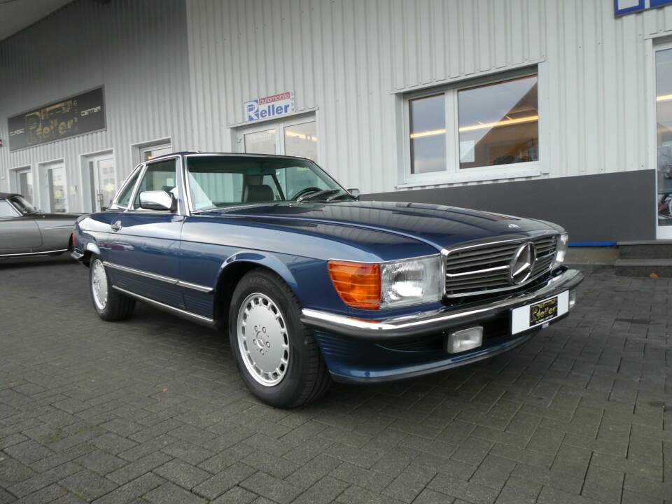 Bild 1/23 von Mercedes-Benz 560 SL (1989)