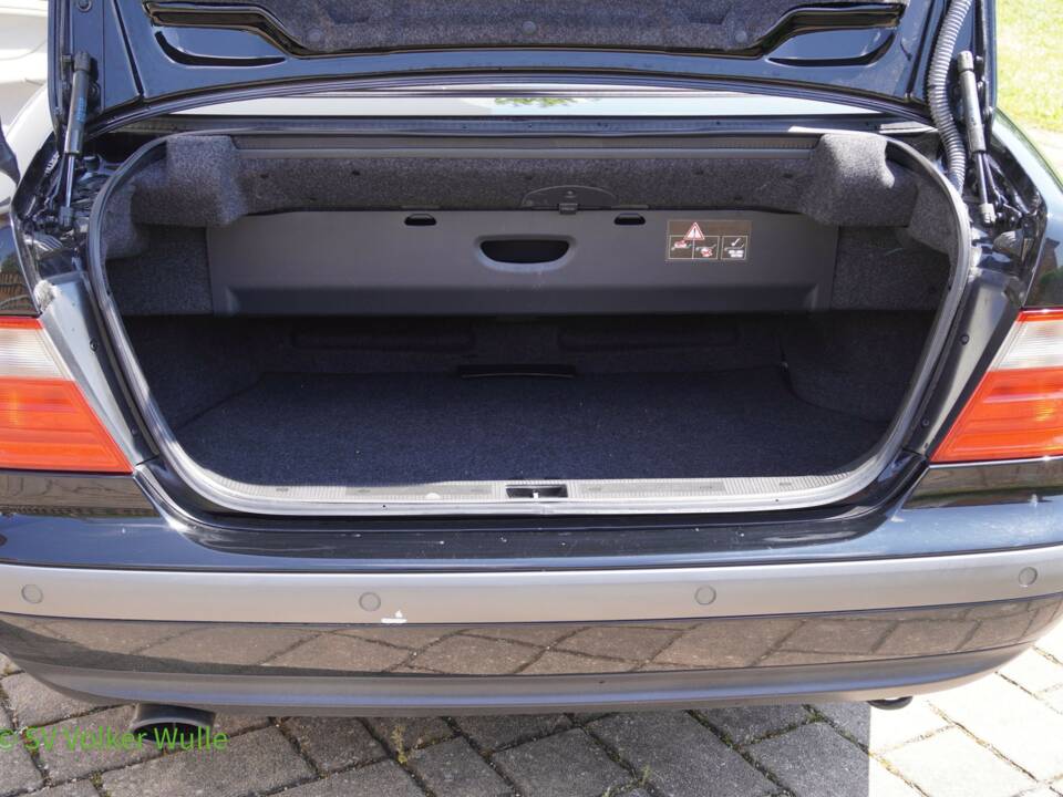 Bild 12/17 von Mercedes-Benz CLK 320 (1998)