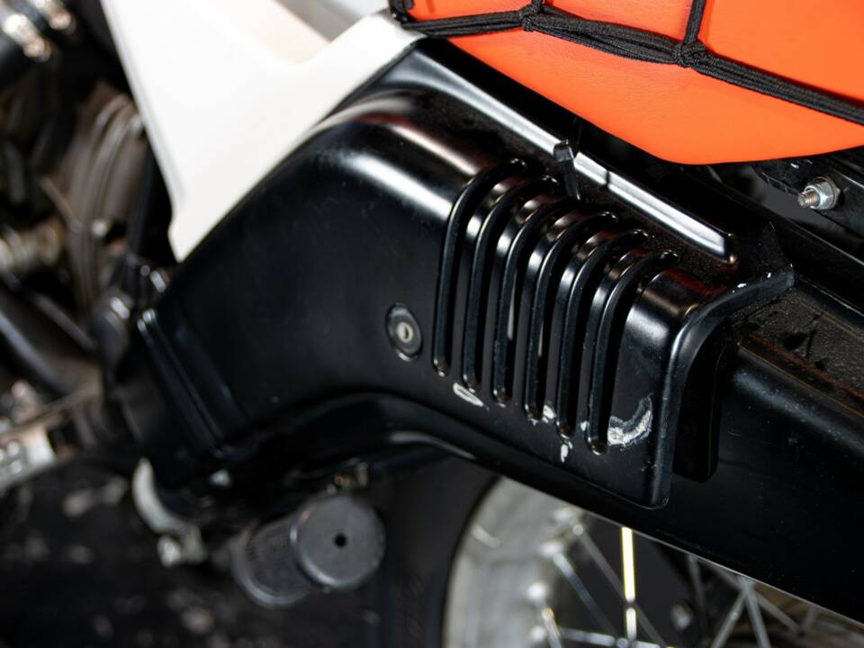 Image 38/50 of BMW R 80 GS (1983)