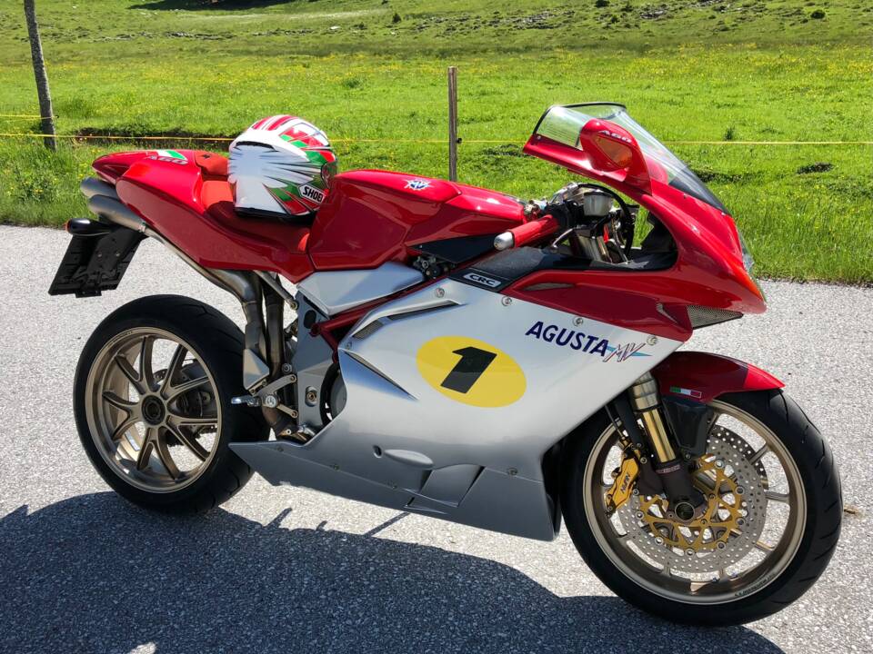 Image 1/8 of MV Agusta DUMMY (2007)