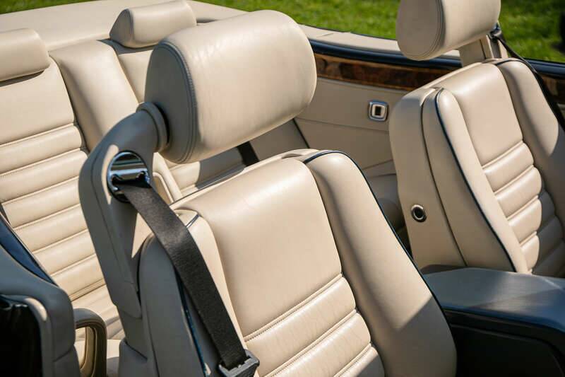 Image 10/50 of Bentley Azure Mulliner (1996)