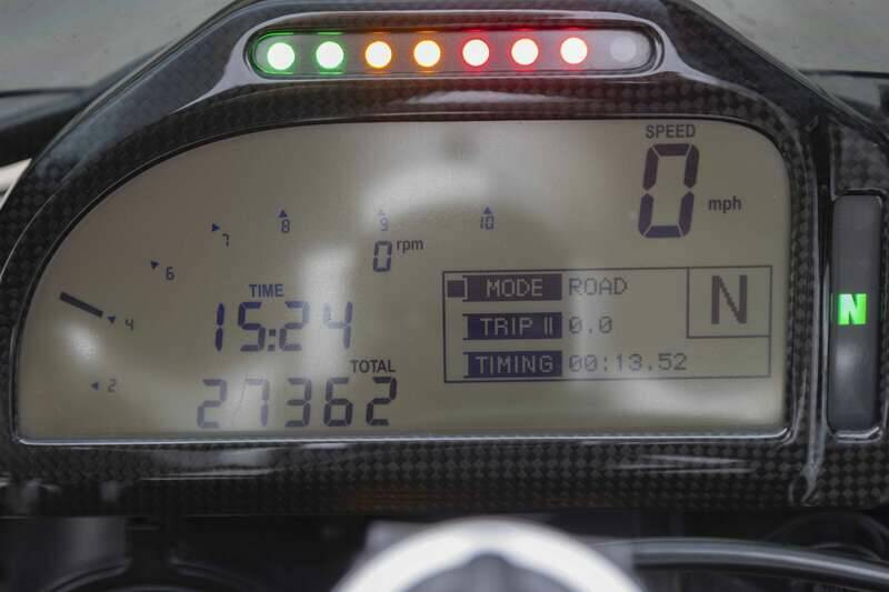 Immagine 15/32 di BMW HP2 Sport (2009)