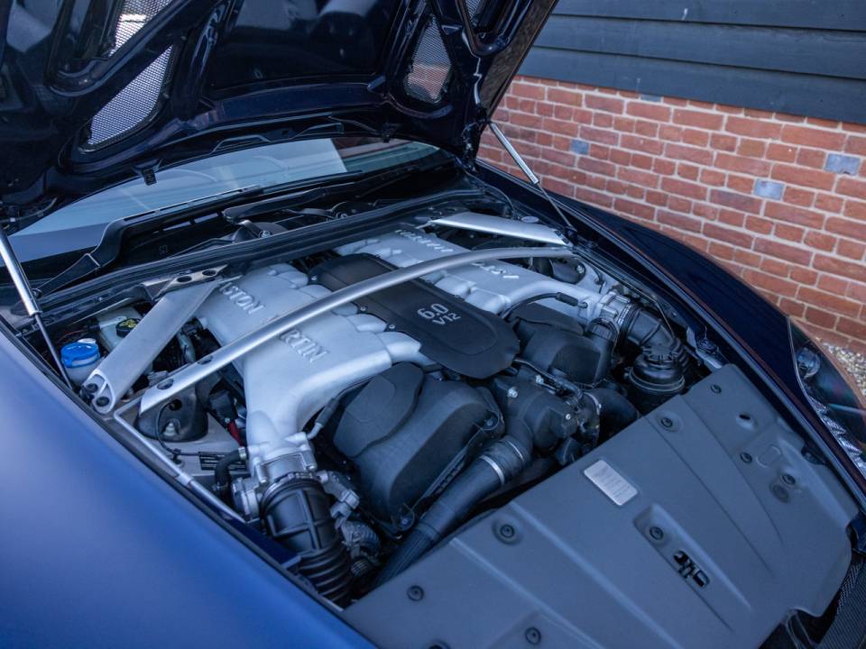 Imagen 8/50 de Aston Martin V12 Vantage S (2017)
