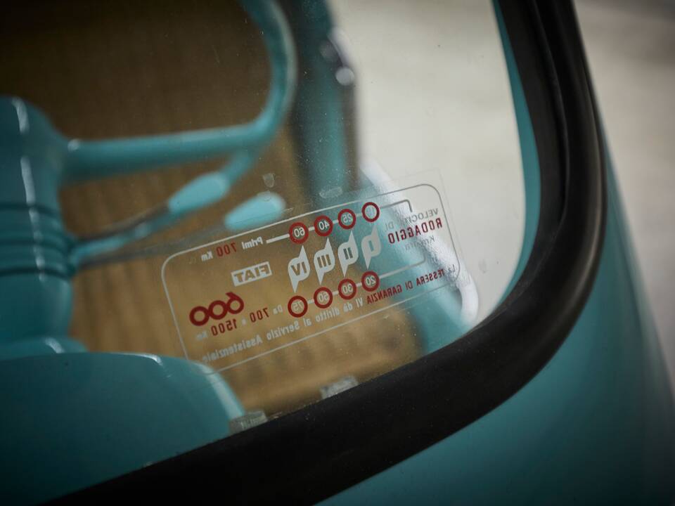 Image 17/48 of FIAT 600 Ghia "Jolly" (1963)