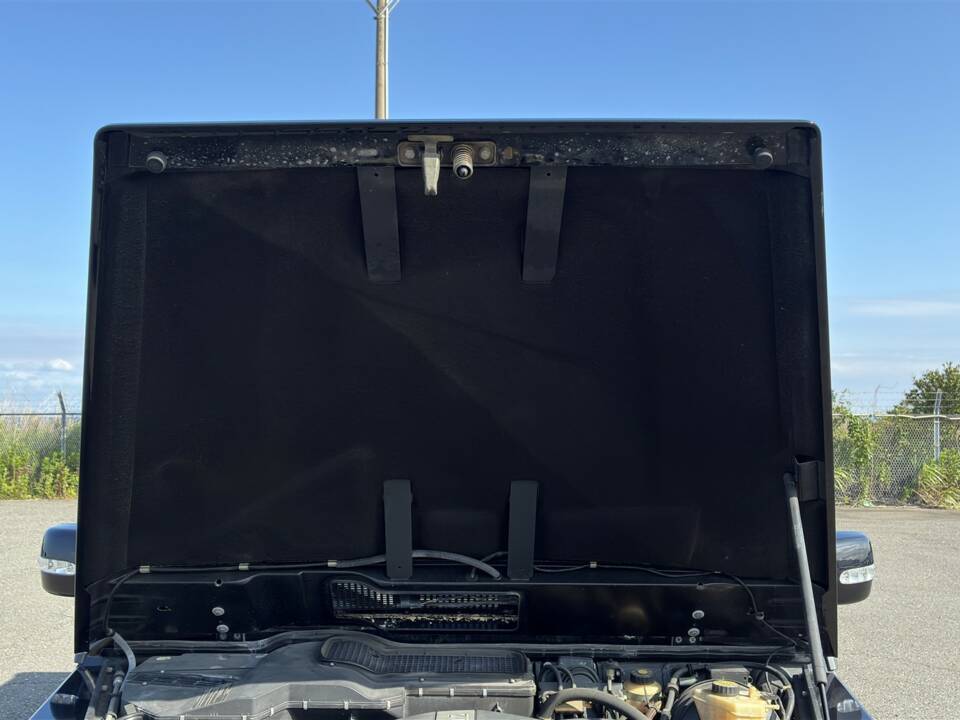 Bild 55/63 von Mercedes-Benz G 500 (lang) (2009)