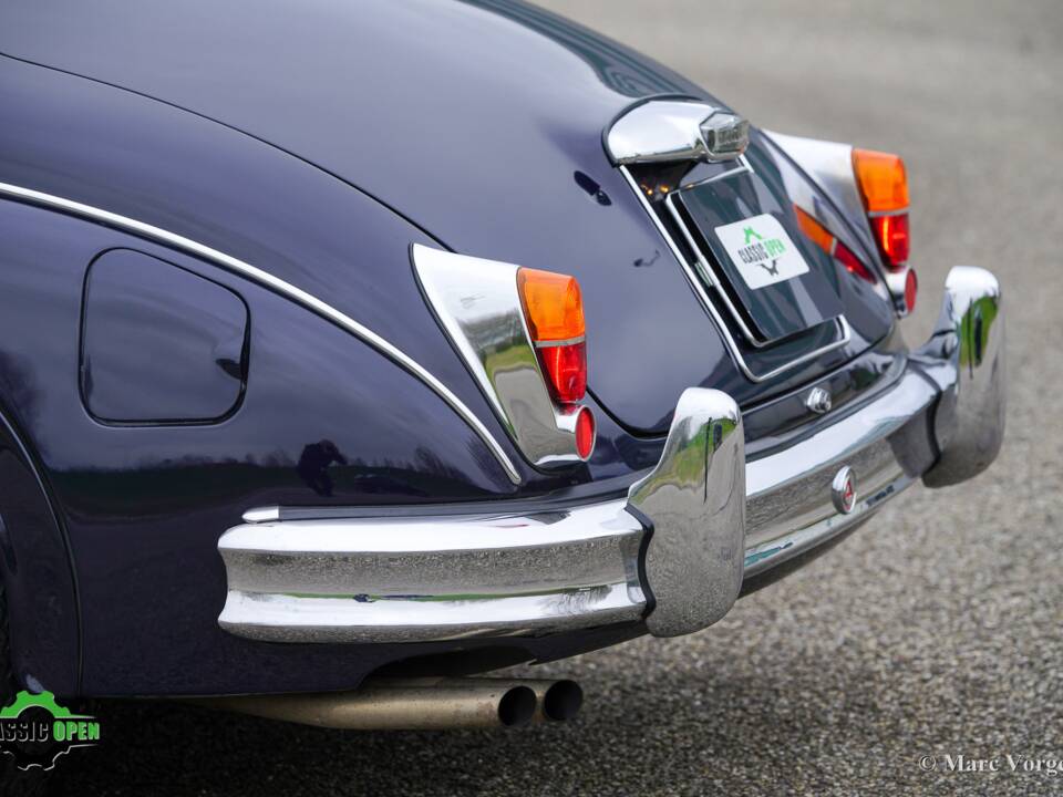 Image 35/42 of Jaguar Mk II 3.8 (1963)