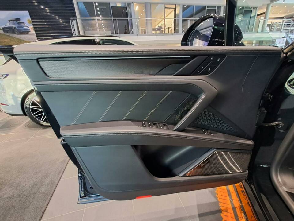Bild 7/8 von Porsche Cayenne Electric Turbo (2026)