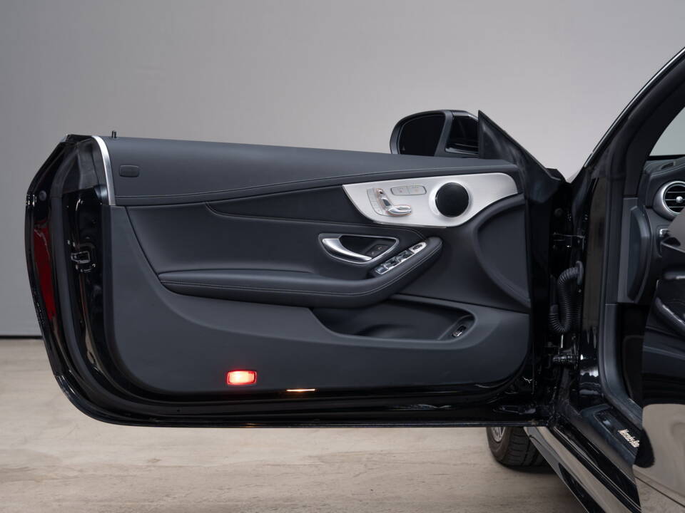 Bild 20/41 von Mercedes-Benz C 300 (2023)