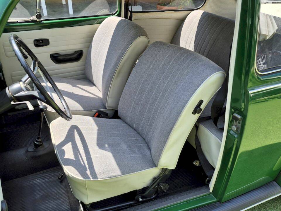 Image 29/54 de Volkswagen Käfer 1200 (1971)