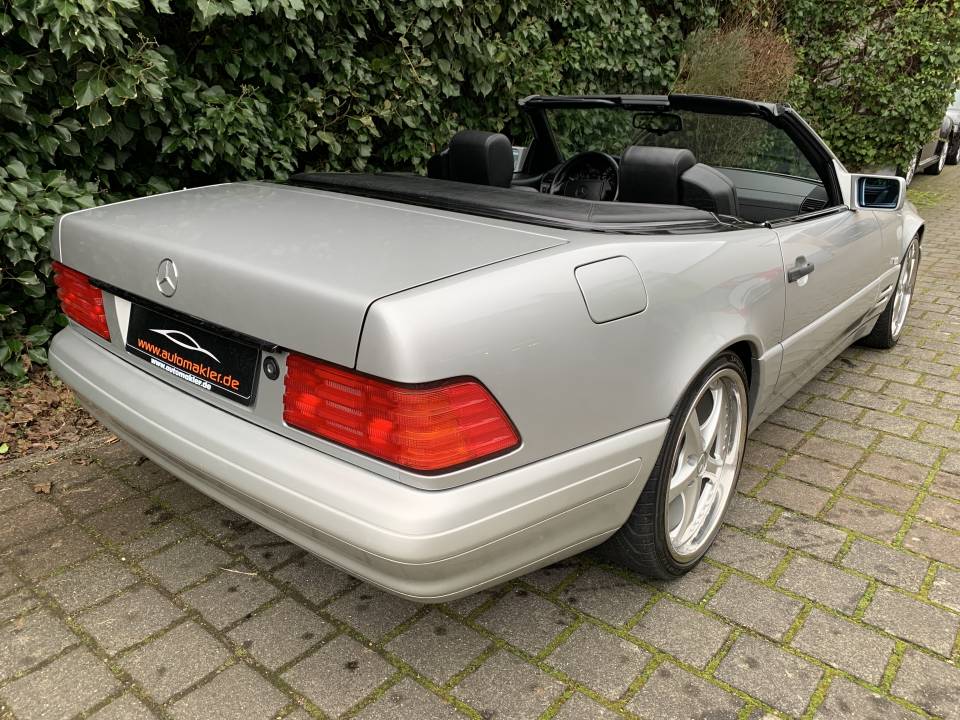 Image 7/17 de Mercedes-Benz SL 280 (1996)