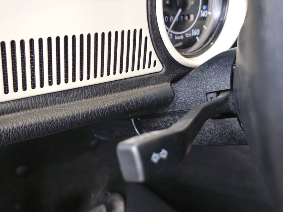 Afbeelding 24/29 van Volkswagen Käfer Última Edición (2003)